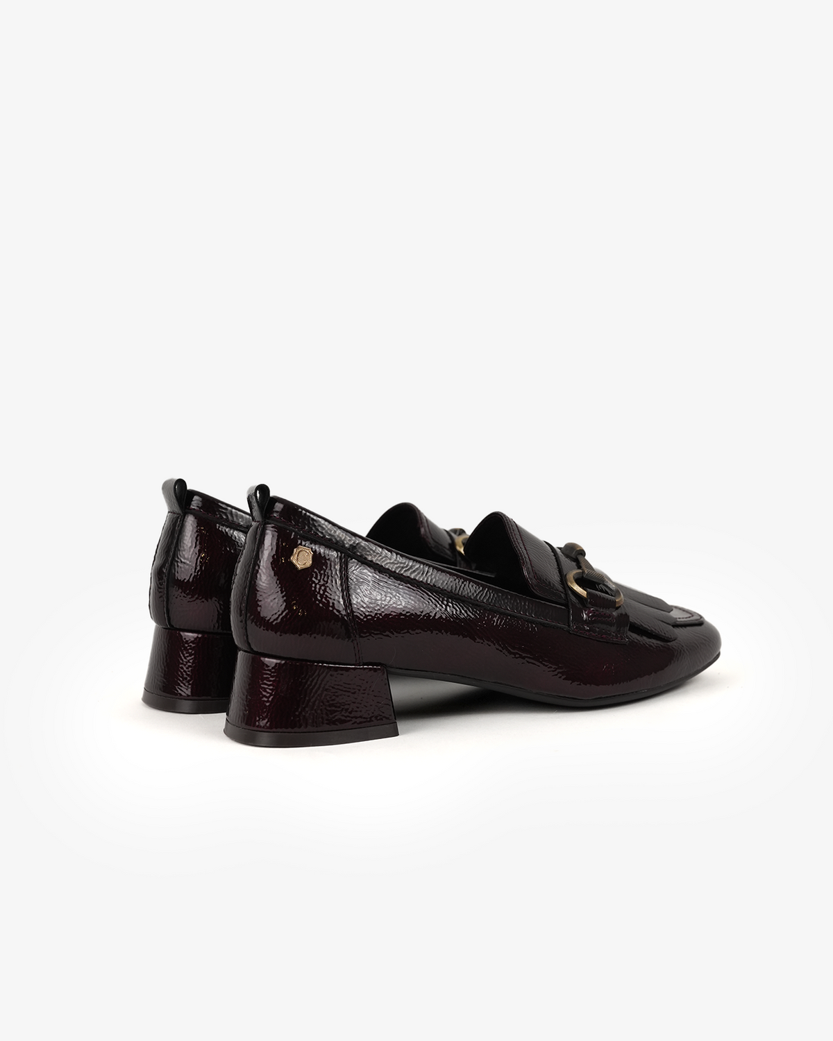 mocassins em verniz